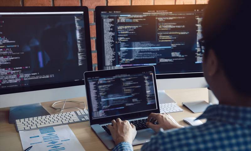 数据科学选型:R与Python如何赋能陆川县网站建设?